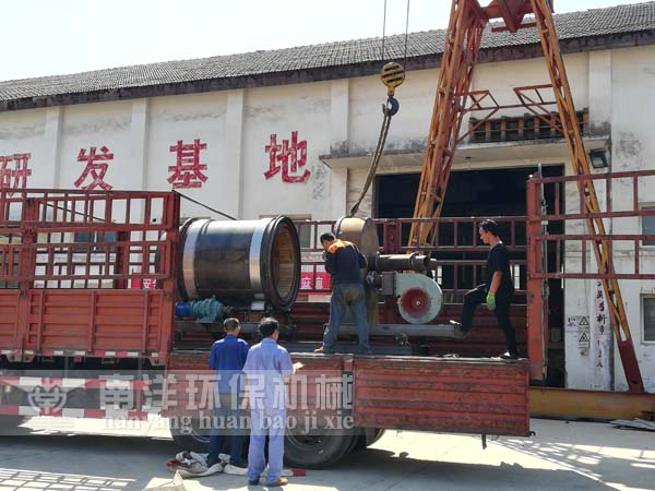 煤粉燃燒器裝車（chē）現場