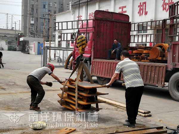 烘幹機（jī）大齒輪彈簧板