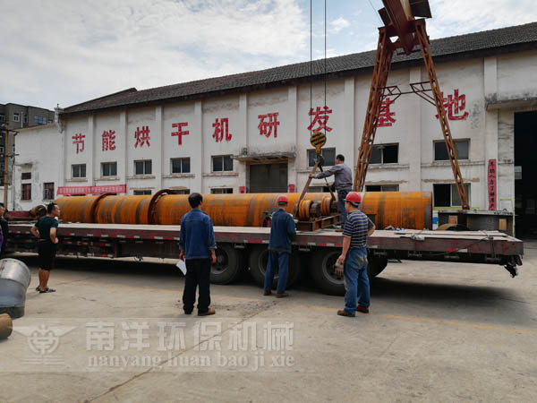 煤泥烘幹機發貨（huò）現場
