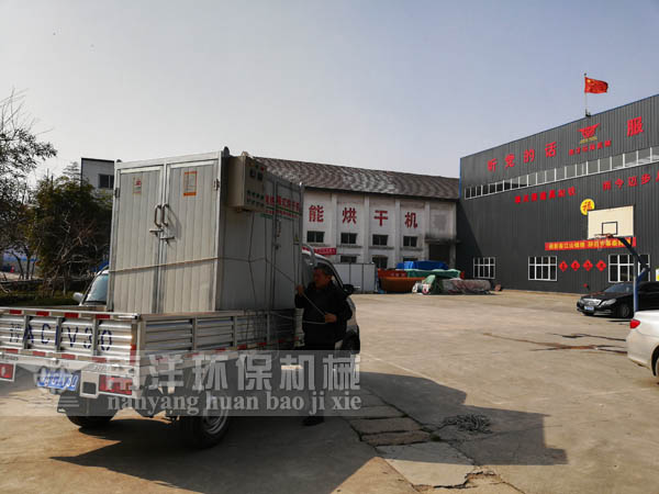 電加熱烘箱發貨