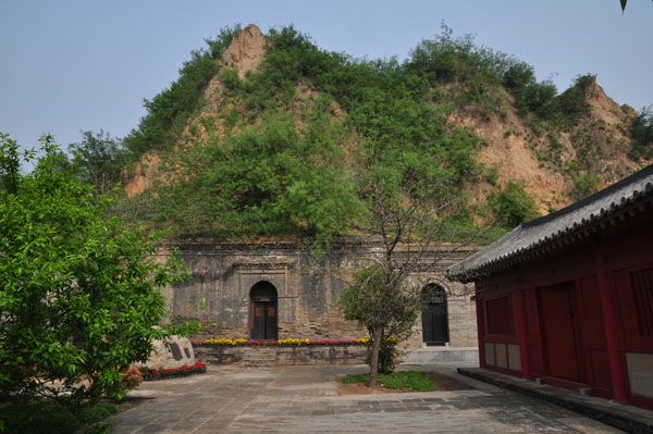 筆架山詩（shī）聖誕（dàn）生（shēng）窯